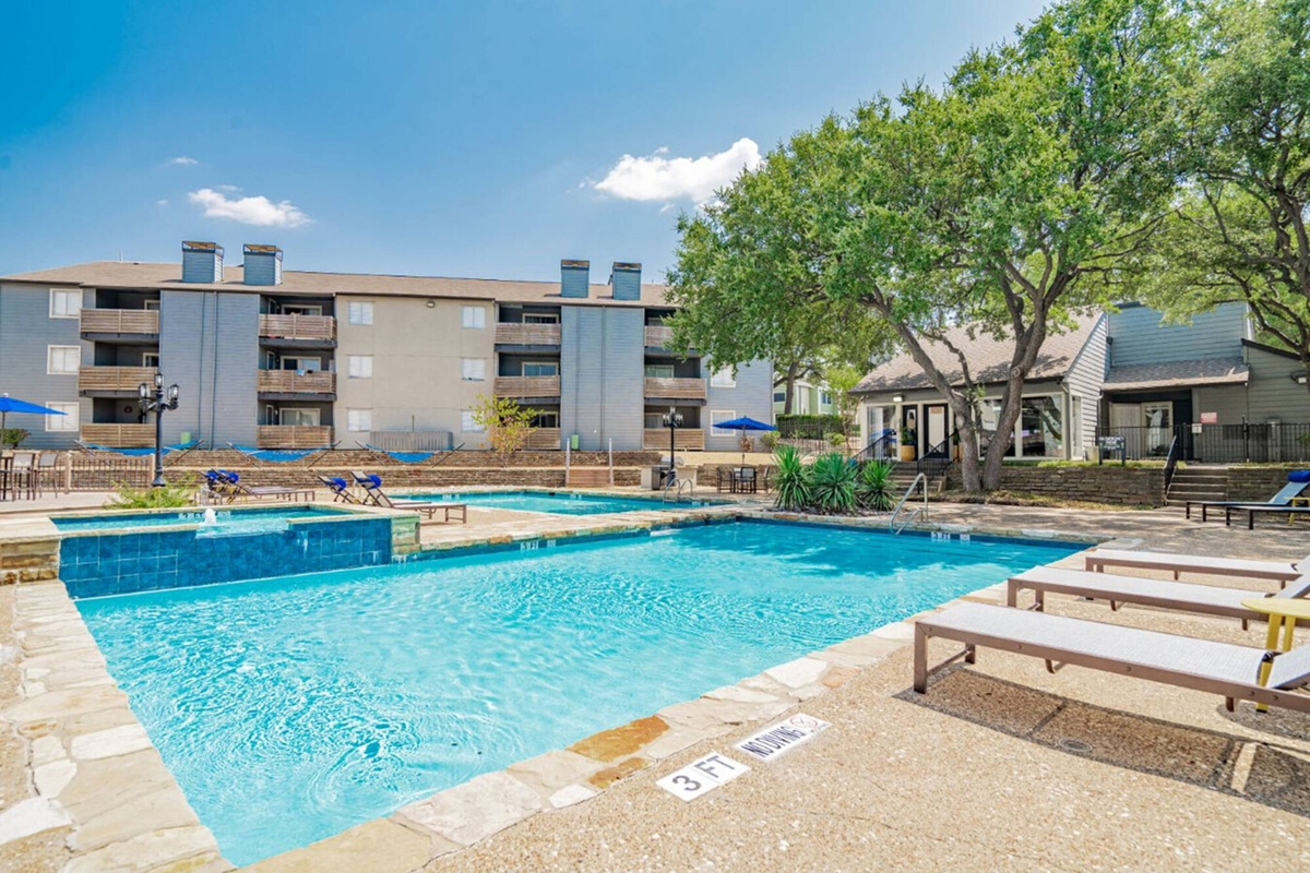 Rescue capital opportunity in a 152-unit Dallas multifamily asset —  preferred equity placement achieving a 20% IRR and 3.12x equity multiple over a 5-year hold.